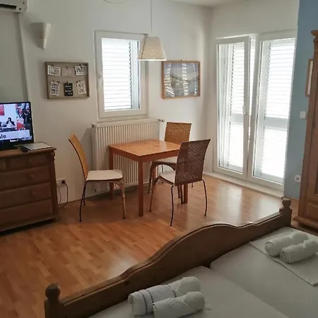 Apartment Broca *
