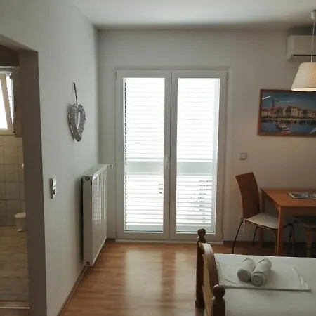 Broca Apartment *
